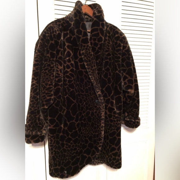 VINTAGE Animal Print Coat - Picture 3 of 7